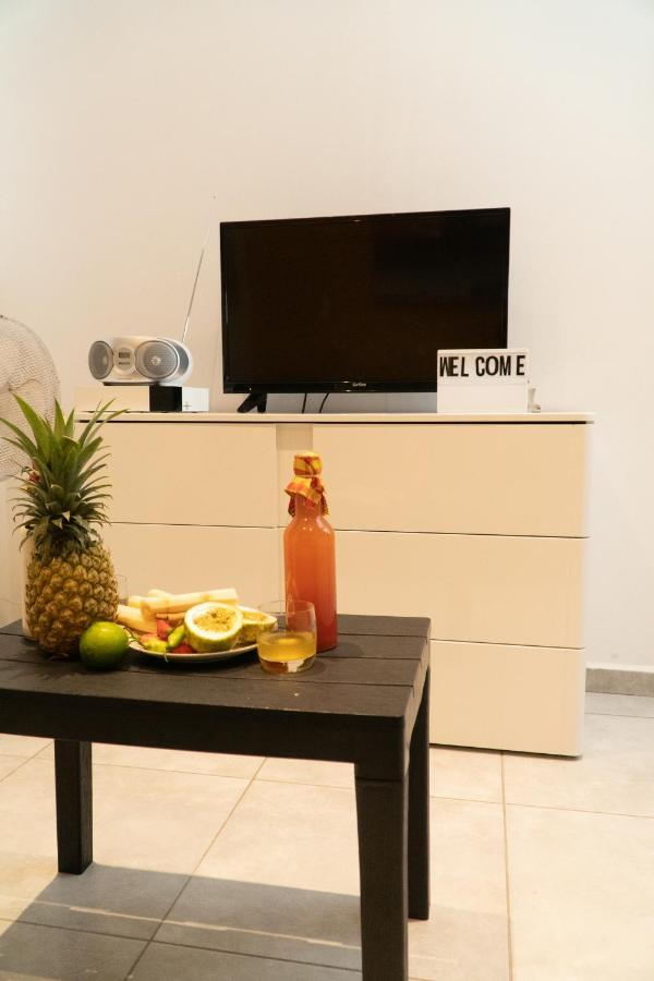 Joli Appartement Avec Vue Au Moule Le Moule Kültér fotó
